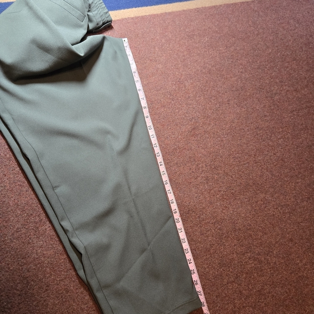 32 Degrees Cool Olive Green Dress Slacks Size Large With A 28in Inseam - Picture 7 of 7